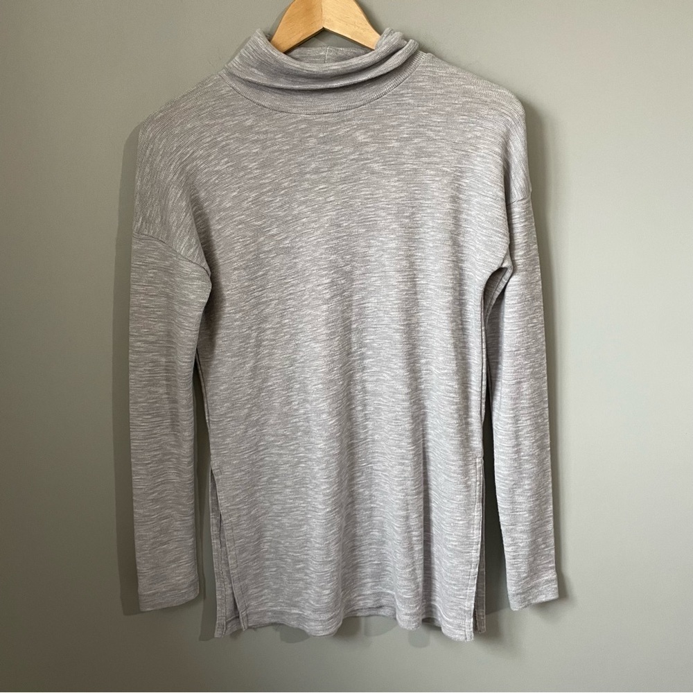 𝅺j. CREW Grey turtle neck vintage fleece size XS